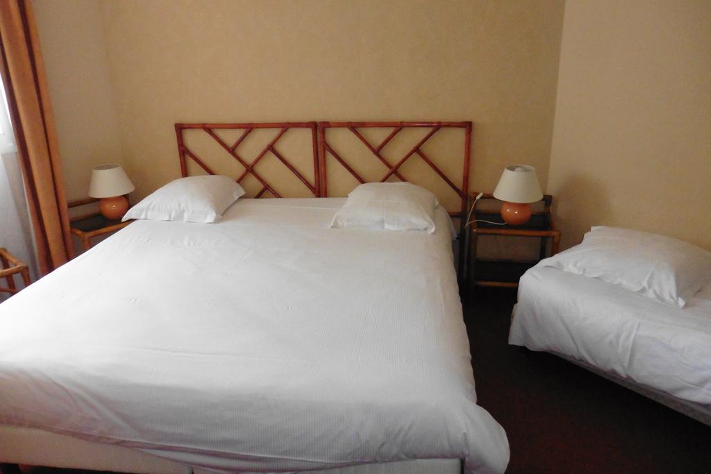 Hotel De L'Orme, Akena エヴルー エクステリア 写真