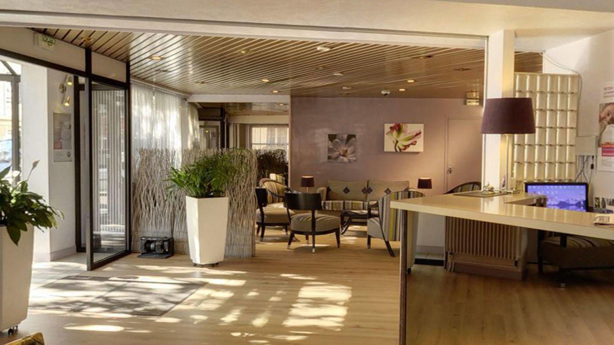 Hotel De L'Orme, Akena エヴルー エクステリア 写真
